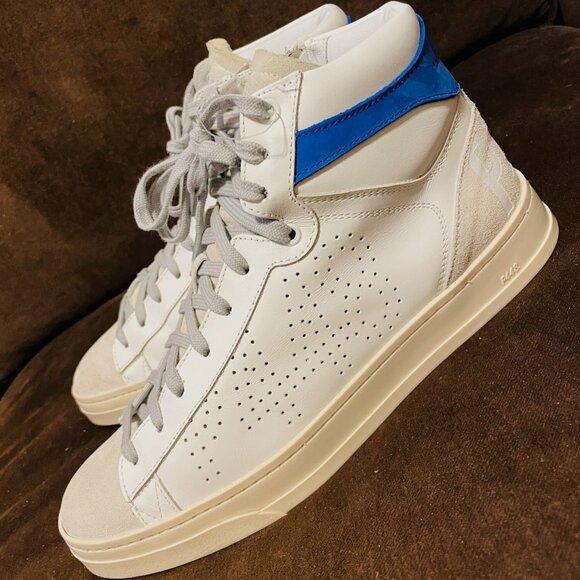 Athletic_Shoes